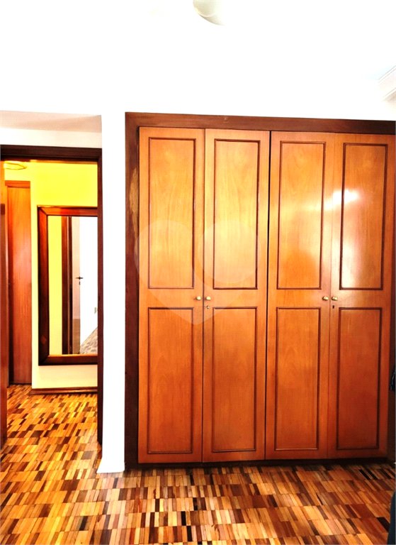 Apartamento à venda com 2 suítes em Moema, São Paulo, SP