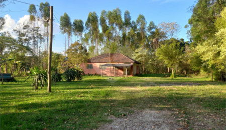 Sítio à venda com 3 quartos no Centro, Descalvado, SP
