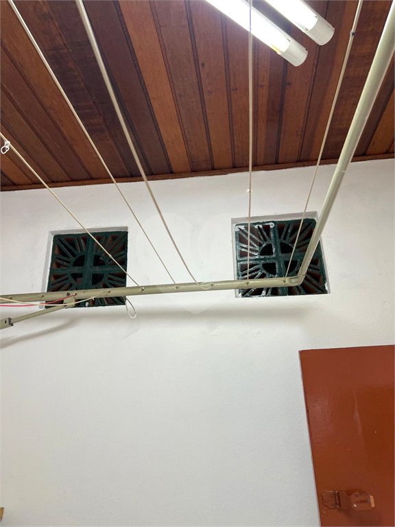Sobrado à venda com 5 quartos, sendo 2 suítes, em Vila Universitária, São Paulo, SP