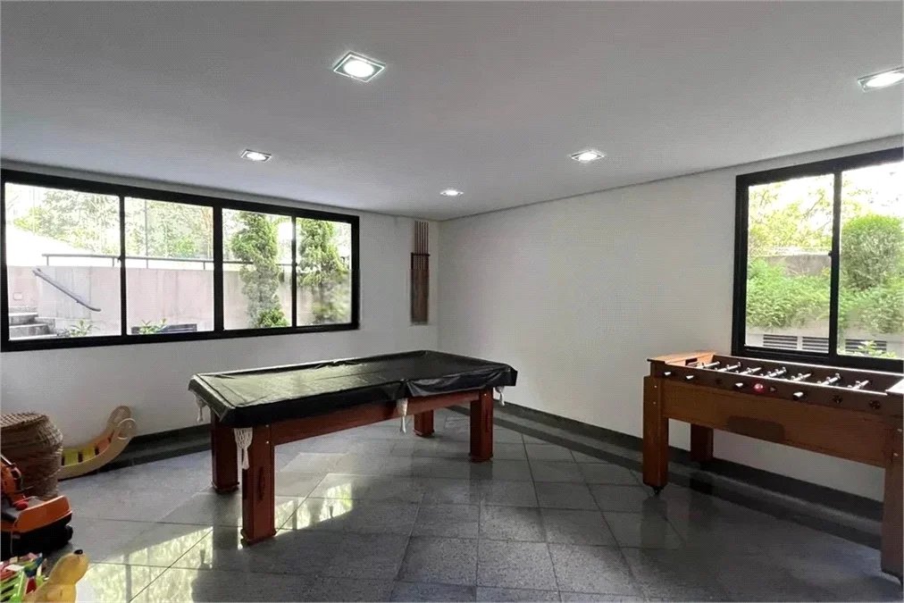 Apartamento à venda com 3 quartos, sendo 1 suíte, em Vila Madalena, São Paulo, SP