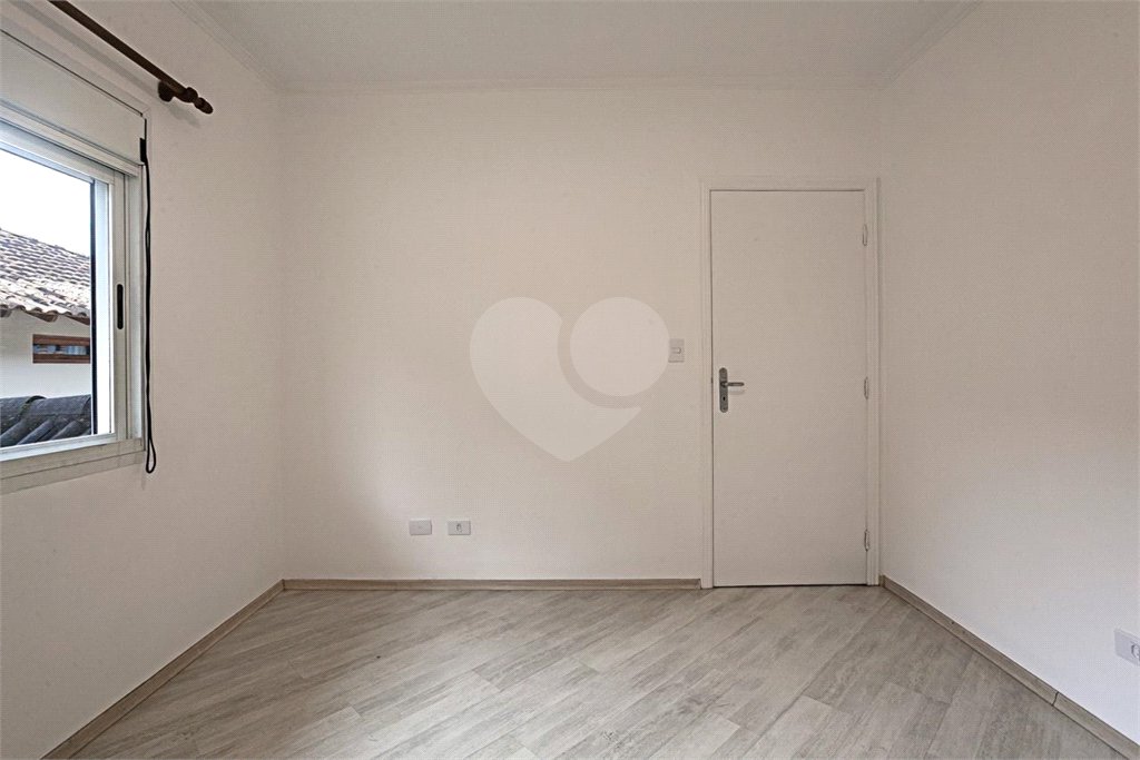 Casa à venda com 4 quartos, sendo 2 suítes, no condomínio Lake Louise, São Paulo - SP