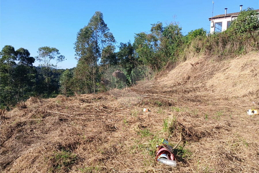 Terreno à venda em Mantiqueira, Mairiporã, SP