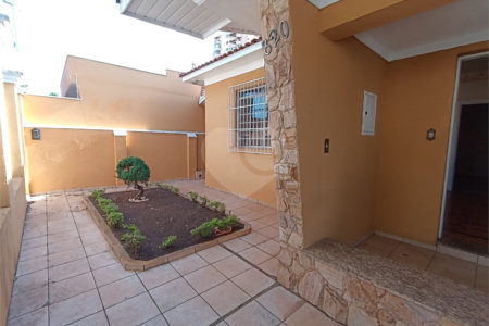 Casa à venda com 3 quartos, sendo 2 suítes,  no Centro, Itapetininga, SP