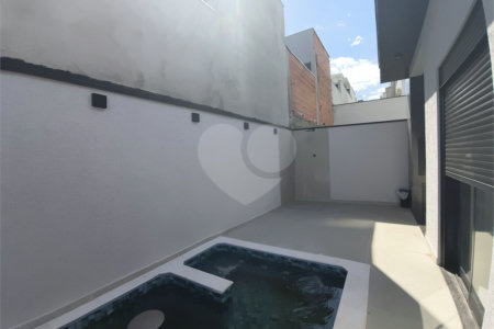 Casa à venda com 3 quartos, sendo 1 suíte,  no condomínio Horto Florestal Villagio, Sorocaba - SP