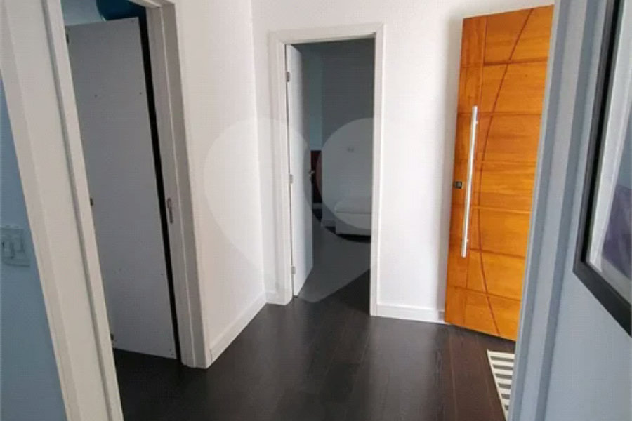 Casa à venda ou para alugar com 3 quartos, sendo 1 suíte, no condomínio Alpes da Cantareira, Mairiporã - SP