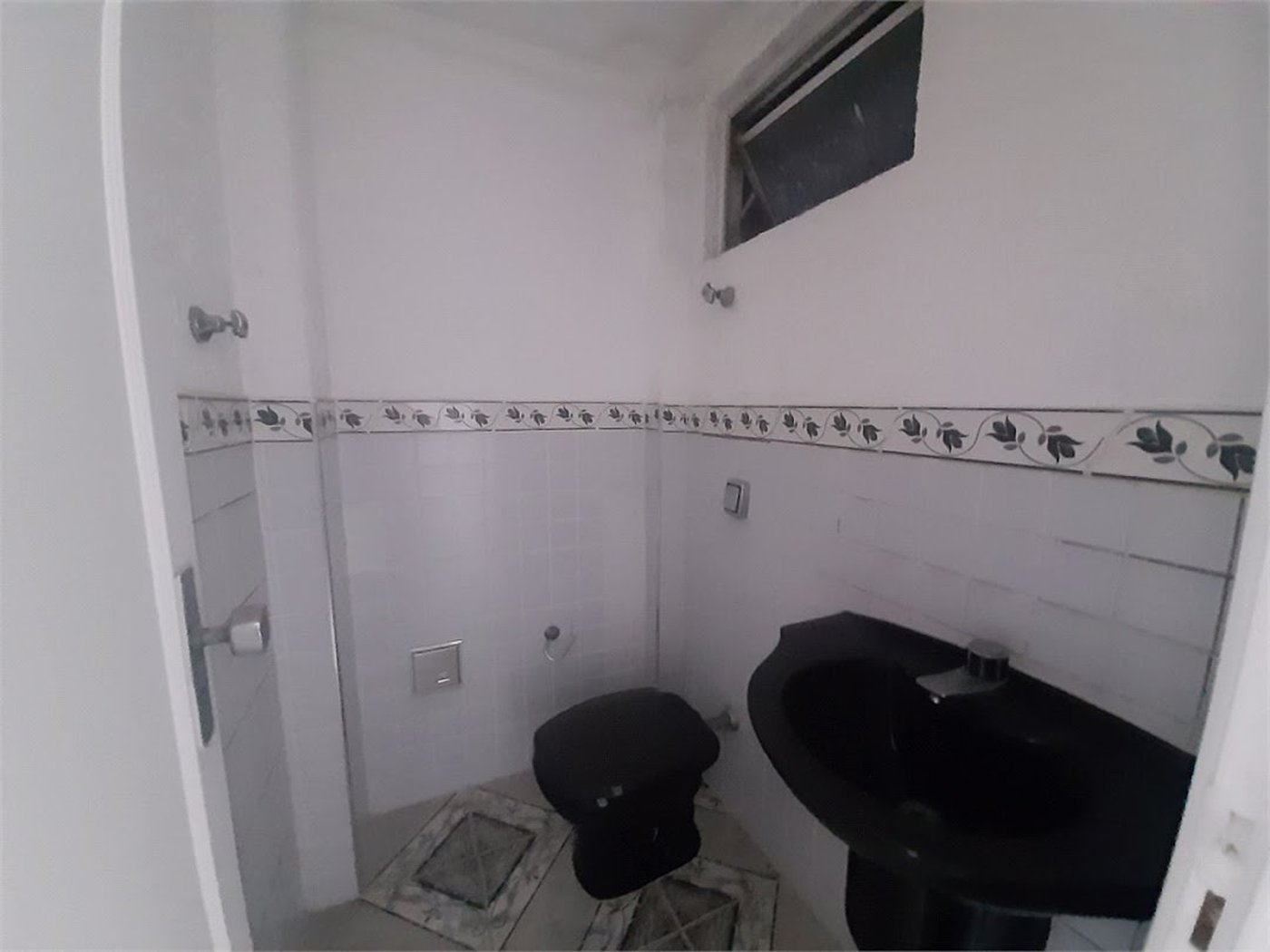 Apartamento Residencial à venda, Gonzaga, Santos - AP1786.