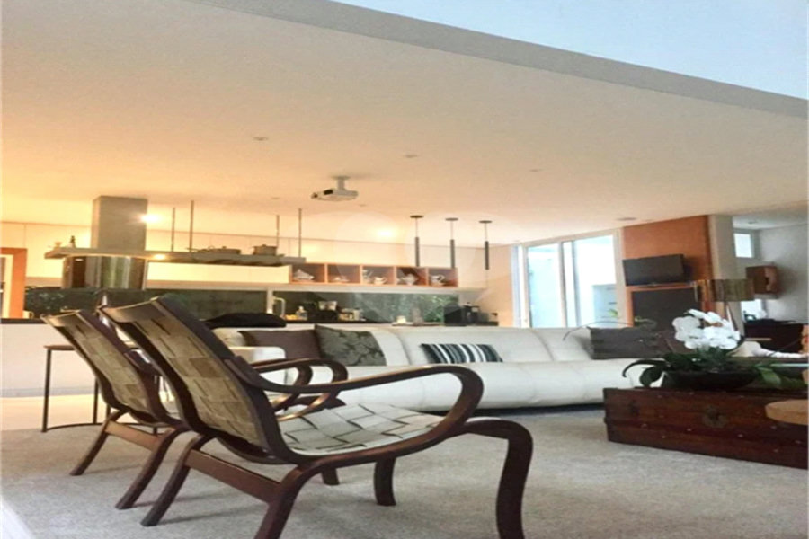 Casa à venda com 6 suítes no condomínio Alpes da Cantareira, Mairiporã - SP