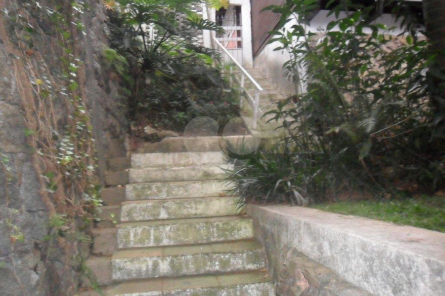 Sobrado à venda com 3 quartos, sendo 1 suíte, em Vila Albertina, São Paulo, SP