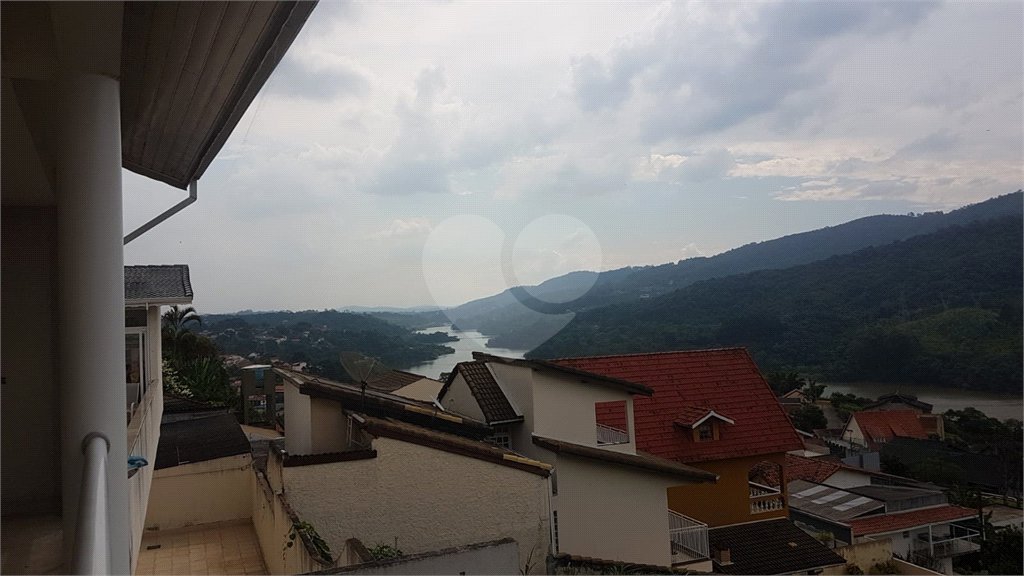 Casa à venda com 5 quartos, sendo 3 suítes,  em Serra da Cantareira, Mairiporã, SP