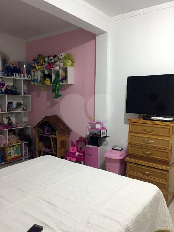 Sobrado à venda com 3 quartos, sendo 1 suíte,  em Tremembé, São Paulo, SP