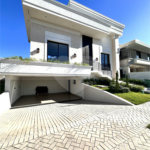 Casa à venda com 3 suítes no condomínio Residencial Florais Itália, Cuiabá - MT