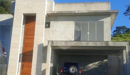 Casa à venda com 3 suítes no condomínio Aútria da Cantareira, Mairiporã - SP