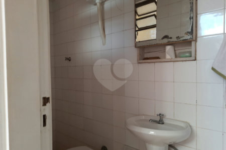 Casa à venda com 4 quartos, sendo 1 suíte,  em Parque Continental, São Paulo, SP