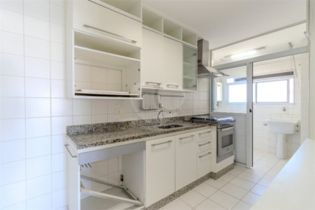 Apartamento à venda com 4 quartos, sendo 2 suítes, em Jardim Marajoara, São Paulo, SP