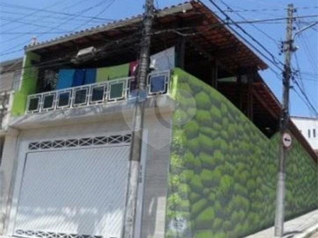 Sobrado à venda com 3 quartos, sendo 1 suíte,  em Jaraguá, São Paulo, SP