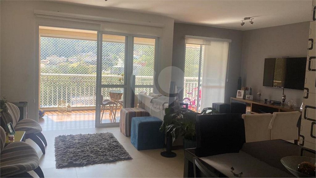 Apartamento à venda com 3 quartos, sendo 1 suíte, em Horto, São Paulo, SP