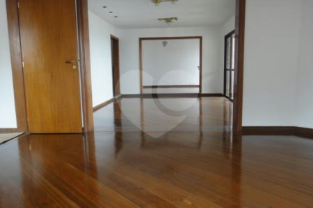 Apartamento à venda com 4 suítes em Vila Andrade, São Paulo, SP