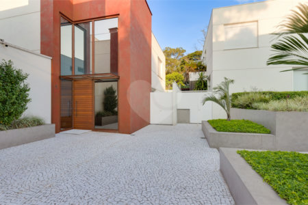 Casa à venda com 4 suítes no condomínio Porto Fino, São Paulo - SP