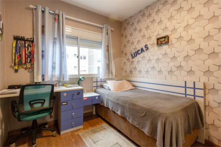 Apartamento à venda com 3 suítes em Parque Reboucas, São Paulo, SP