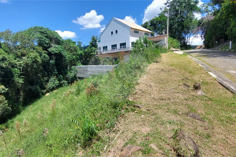 Terreno à venda no condomínio Parque Suiça, Caieiras - SP
