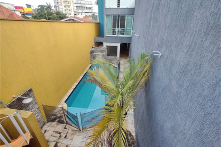 Casa à venda com 3 quartos, sendo 2 suítes, em Vila Gustavo, São Paulo, SP