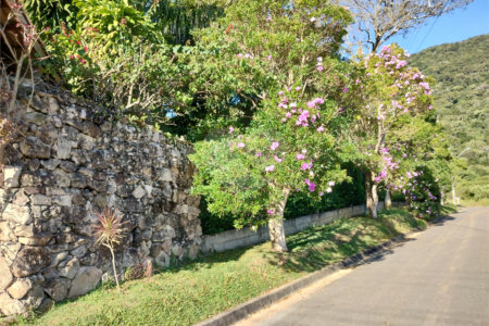 Chácara à venda com 4 quartos, sendo 1 suíte, em Bairro dos Pires, Extrema, MG