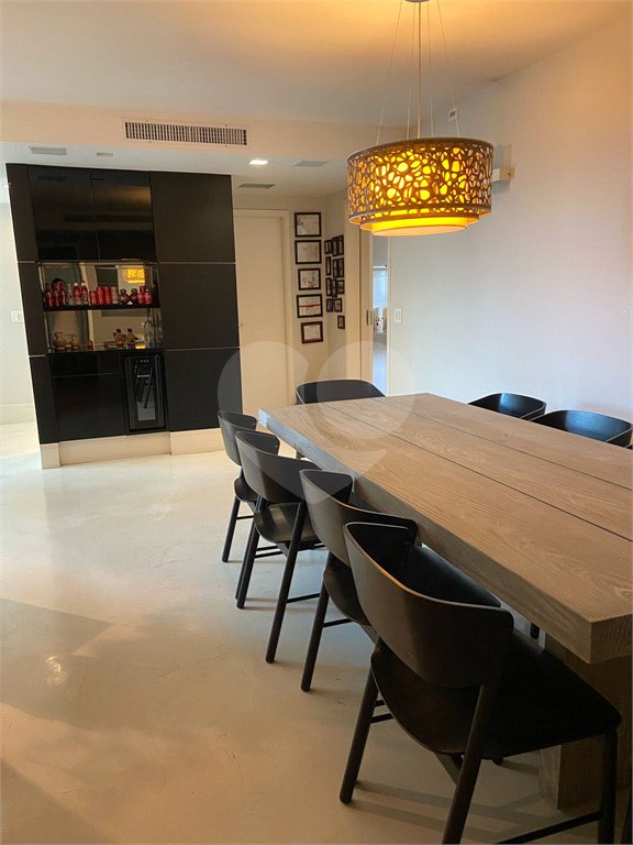 Apartamento à venda com 2 suítes em Vila Mariana, São Paulo, SP