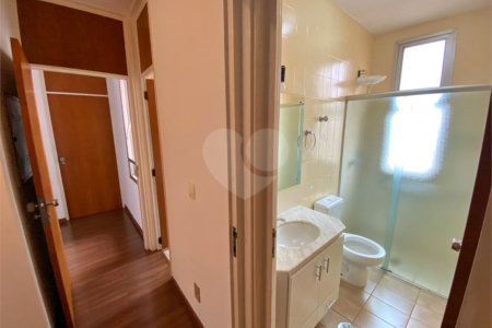 Apartamento à venda com 2 quartos, sendo 1 suíte, no Centro, Ribeirão Preto, SP