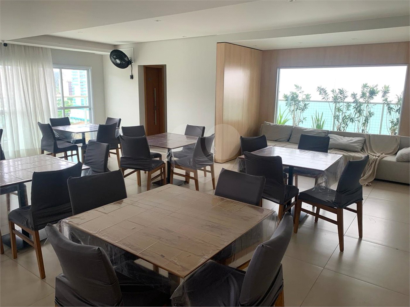Apartamento à venda com 2 suítes em Canto do Forte, Praia Grande, SP