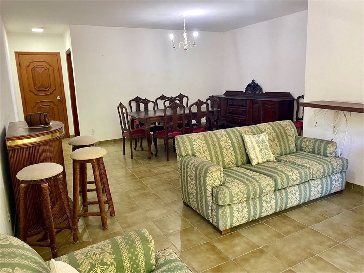 Apartamento Residencial à venda, Centro, Guarujá - AP1385.