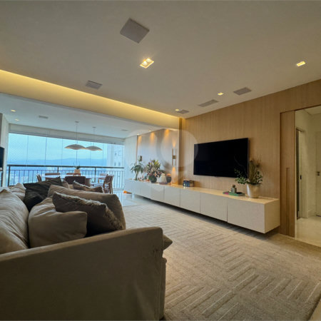 Apartamento à venda com 3 quartos, sendo 1 suíte,  em Jardim Leonor Mendes de Barros, São Paulo, SP