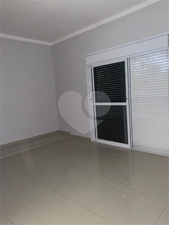 Sobrado à venda com 3 quartos, sendo 1 suíte, em Nova Cerejeira, Atibaia, SP