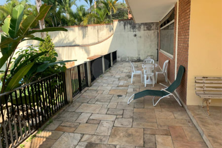 Casa à venda com 4 quartos, sendo 2 suítes, em Vila São Francisco, São Paulo, SP