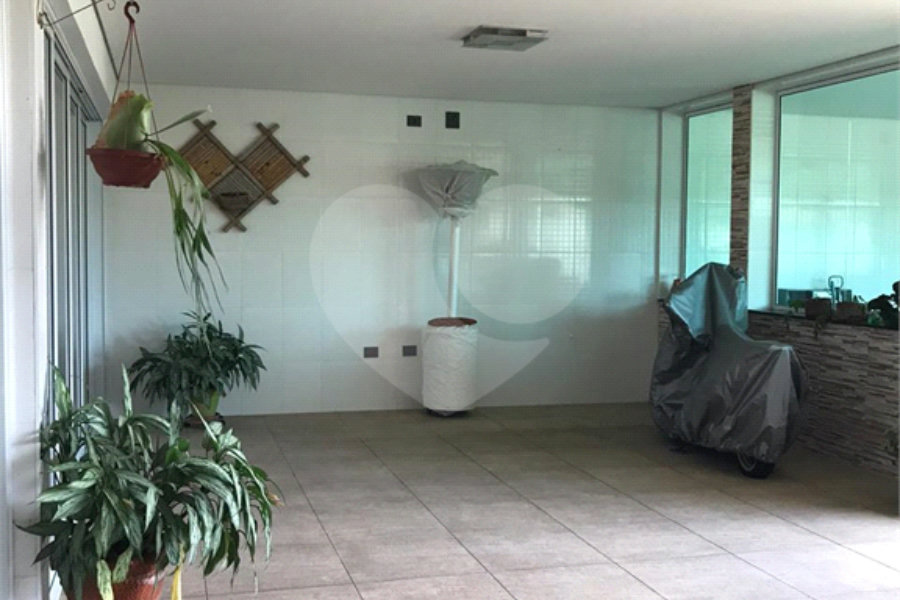 Casa à venda com 4 suítes no condomínio Mirante do Horto, São Paulo - SP