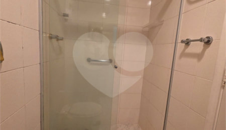 Apartamento à venda com 3 quartos, sendo 1 suíte,  em Santa Cecília, São Paulo, SP