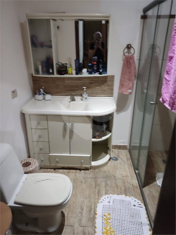 Casa à venda com 3 quartos, sendo 2 suítes, no condomínio Residencial Jardim Lago da Cantareira, Mairiporã - SP