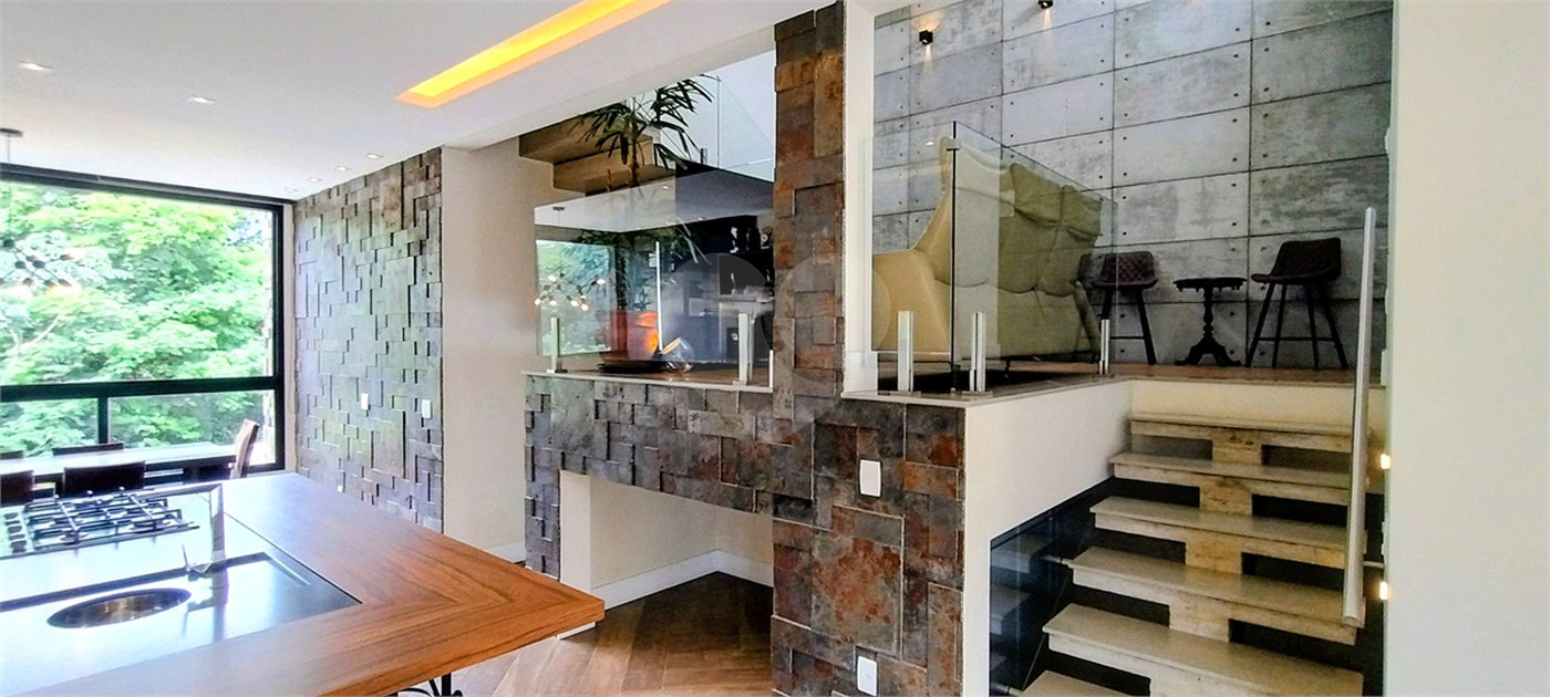 Casa à venda com 3 suítes no condomínio Porto do Sol, Valinhos - SP