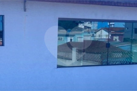Sobrado à venda com 3 quartos, sendo 1 suíte,  em Jardim Selma Helena, Poá, SP