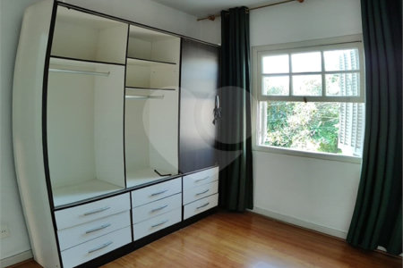 Casa à venda com 3 quartos em Instituto de Previdência, São Paulo, SP