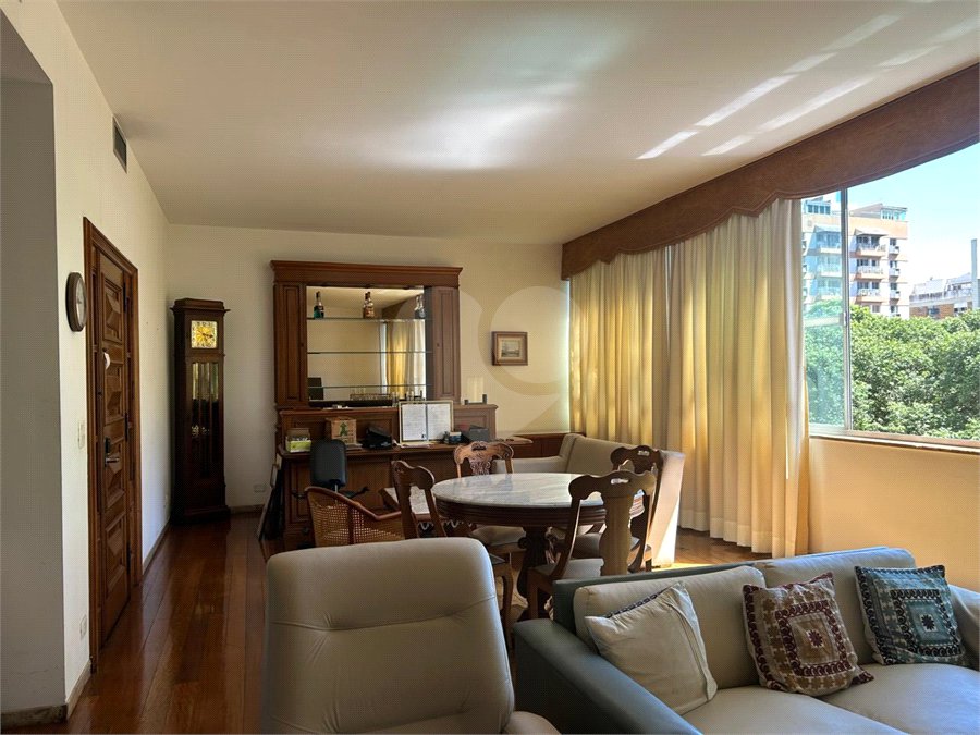 Apartamento à venda com 4 quartos, sendo 2 suítes, em Tijuca, Rio de Janeiro, RJ