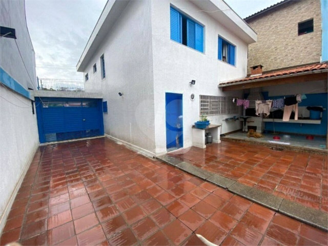 Casa à venda ou para alugar com 4 quartos, sendo 1 suíte,  em Jardim Nossa Senhora do Carmo, São Paulo, SP