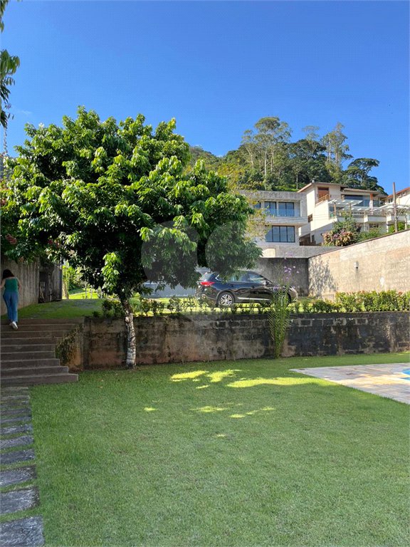 Casa à venda com 2 suítes no condomínio Recanto da Lagoinha, Ubatuba - SP