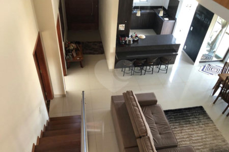 Casa à venda com 5 quartos, sendo 2 suítes, no condomínio Terras de Santa Izabel, Salto - SP