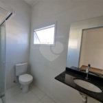 Casa à venda com 3 quartos, sendo 1 suíte, no condomínio Residencial Américo Figueiredo, Sorocaba - SP