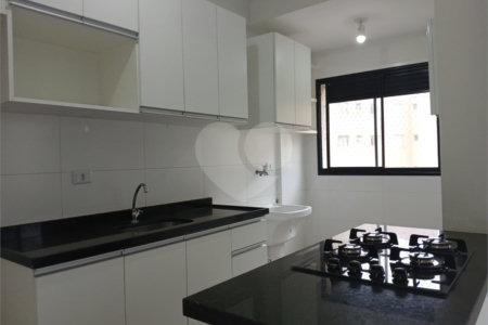 Apartamento para alugar com 2 quartos, sendo 1 suíte, em Jardim Carambeí, São Roque, SP