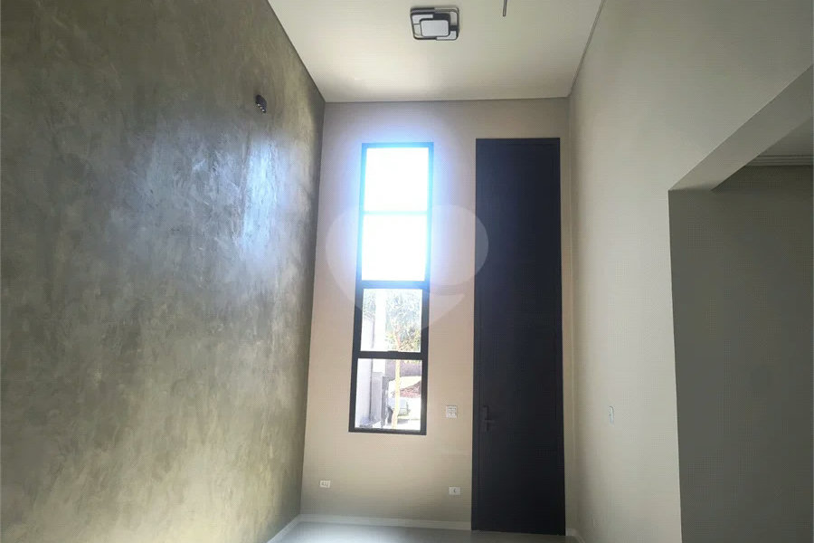 casa térrea, recém construida, 3 dormitórios sendo 1 suíte, 2 vagas de garagem, piscina e espaço gourmet