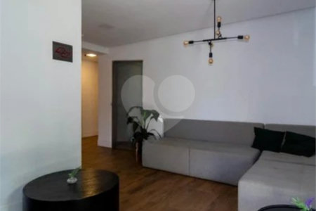 Apartamento na Região do Brás à 8 Minutos do Metrô com 2 Dormitórios e Lazer no Condomínio
