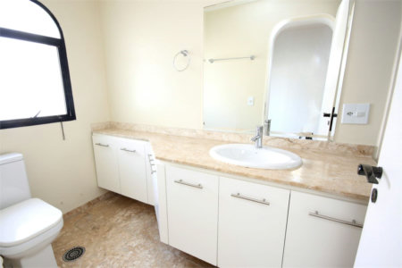 Apartamento à venda com 4 suítes em Jardim Marajoara, São Paulo, SP