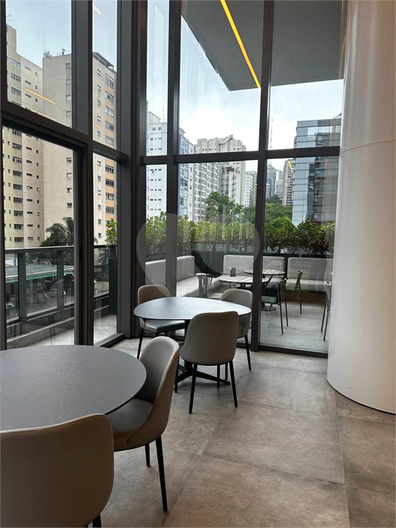 Apartamento à venda ou para alugar com 1 suíte em Jardim Paulista, São Paulo, SP