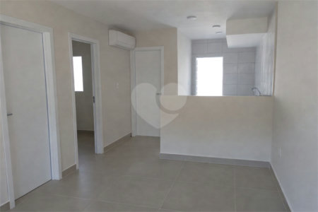 Apartamento à venda com 2 quartos em Lopes de Oliveira, Sorocaba, SP